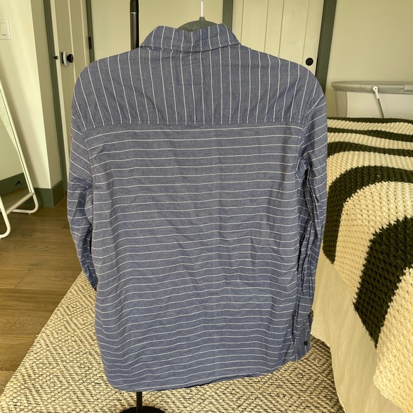 Men’s striped casual button up - Picture 5 of 6